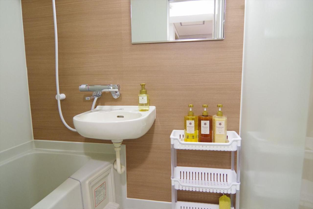 Nippombashi Art Hotel 703 Osaka Exterior photo